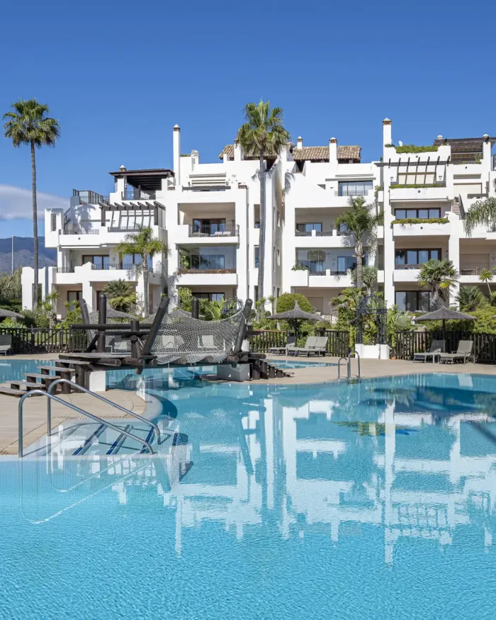 Apartment for sale in Bahía del Velerín, Estepona East