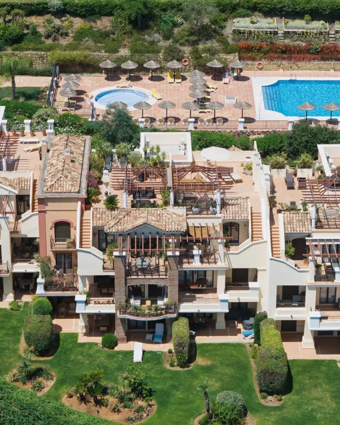 Toppleilighet til salgs i Los Arqueros, Benahavis